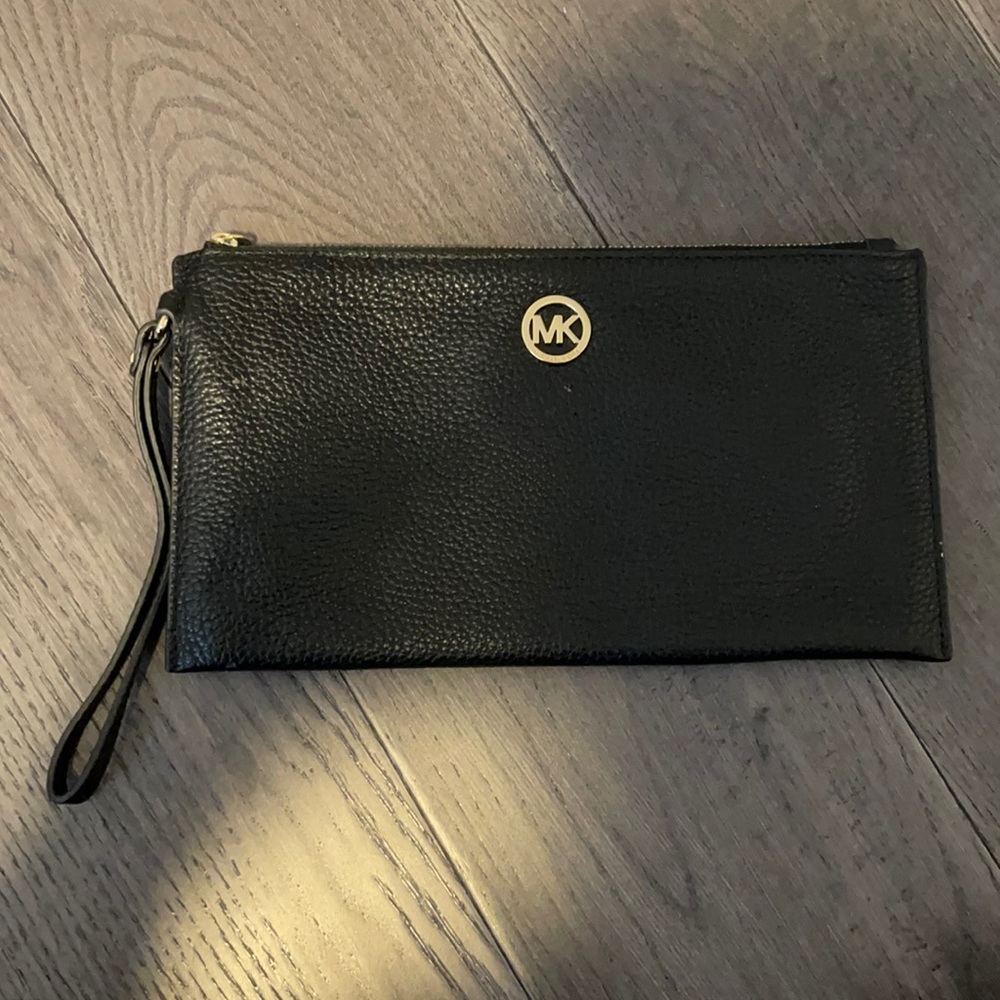 Michael Kors Clutch